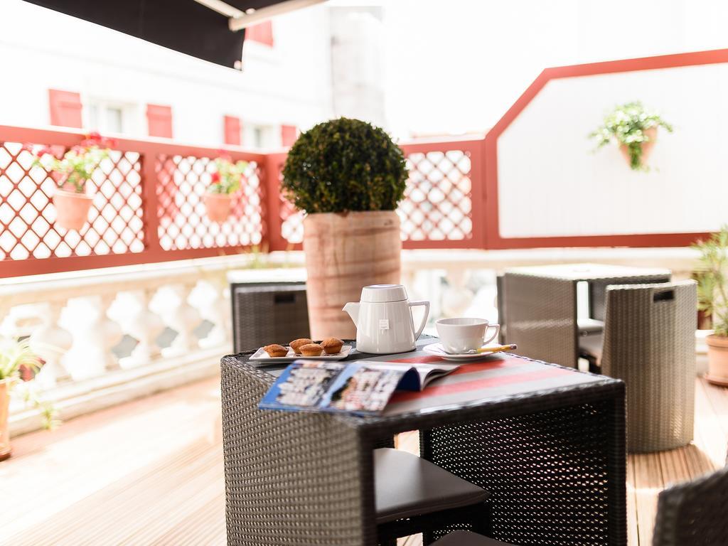 Hotel Les Almadies - Coeur De Ville سان جان دو لوز المظهر الخارجي الصورة